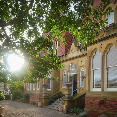 Hotel Brockley Hall 4*