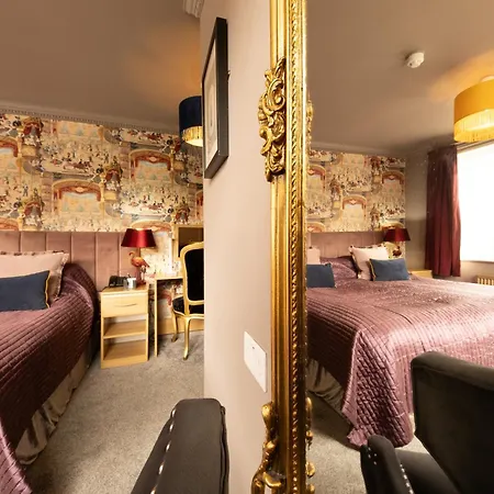 Brockley Hall Hotel 4*