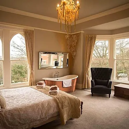 Brockley Hall Hotel 4*
