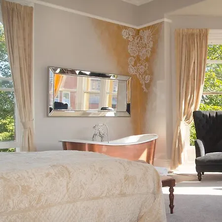 Brockley Hall Отель 4*