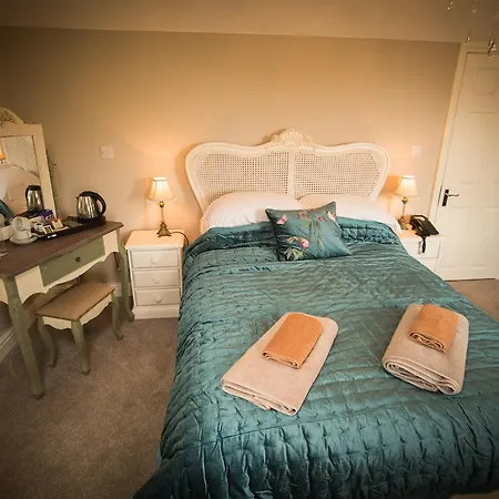 Отель Brockley Hall 4*