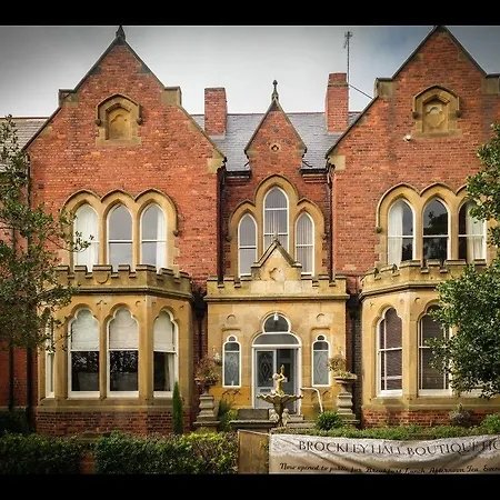 Отель Brockley Hall