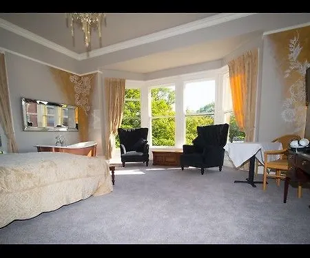 Отель Brockley Hall 4*