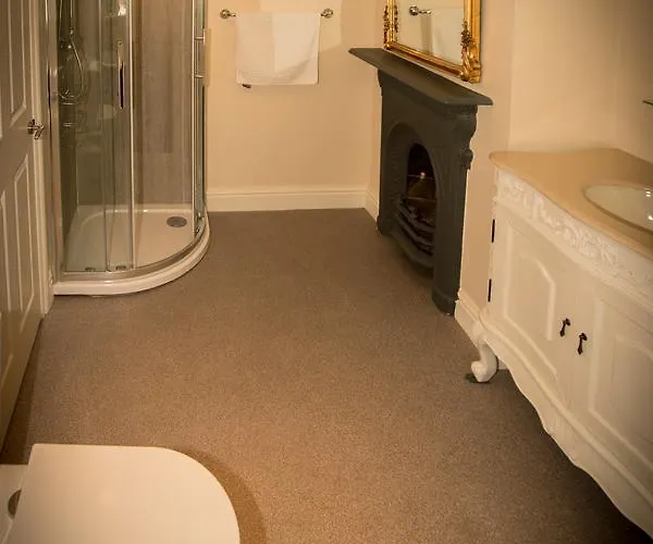 Brockley Hall Hotell 4*